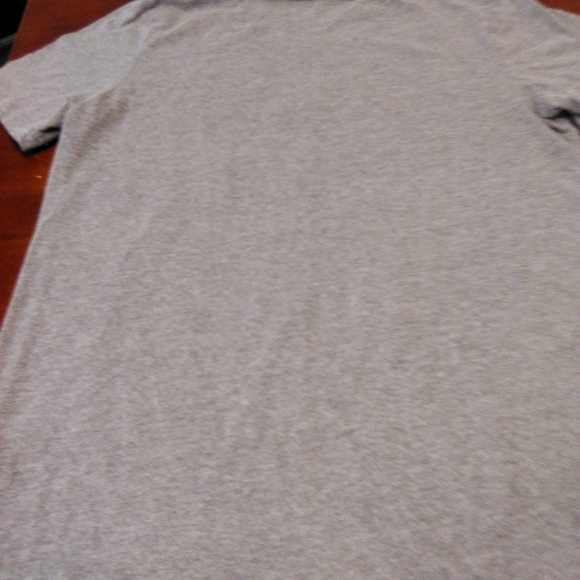 Puma Tshirt Lt. Gray w/Dk. Gray Puma - Picture 3 of 3